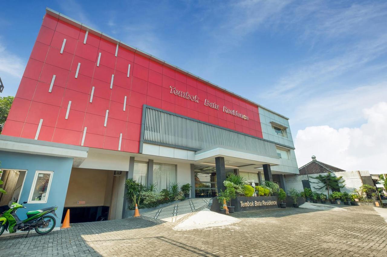 Oyo Flagship 3726 Tembok Batu Residence Tugu 外观 照片