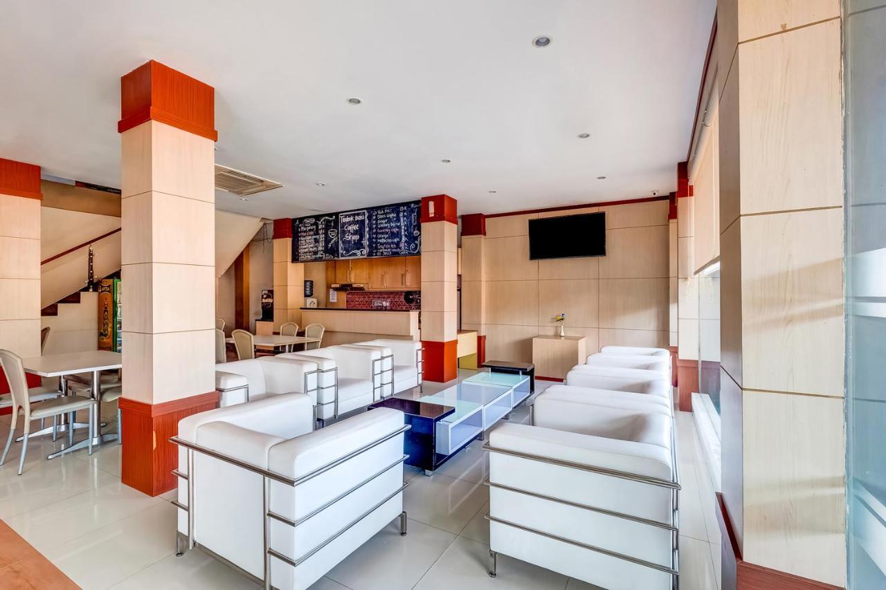 Oyo Flagship 3726 Tembok Batu Residence Tugu 外观 照片