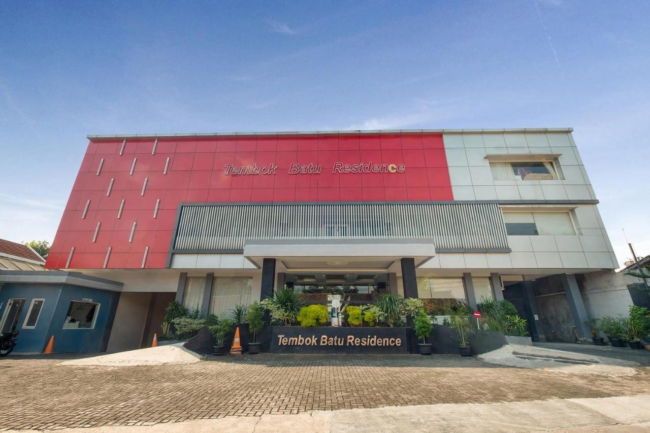 Oyo Flagship 3726 Tembok Batu Residence Tugu 外观 照片