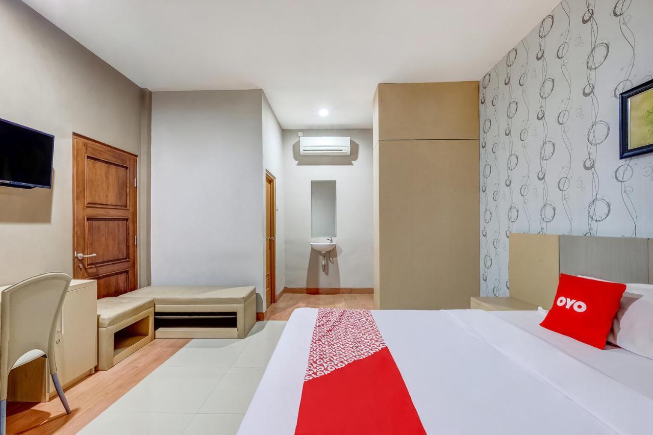 Oyo Flagship 3726 Tembok Batu Residence Tugu 外观 照片