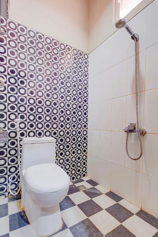 Oyo Flagship 3726 Tembok Batu Residence Tugu 外观 照片