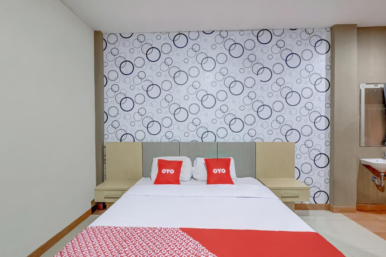 Oyo Flagship 3726 Tembok Batu Residence Tugu 外观 照片