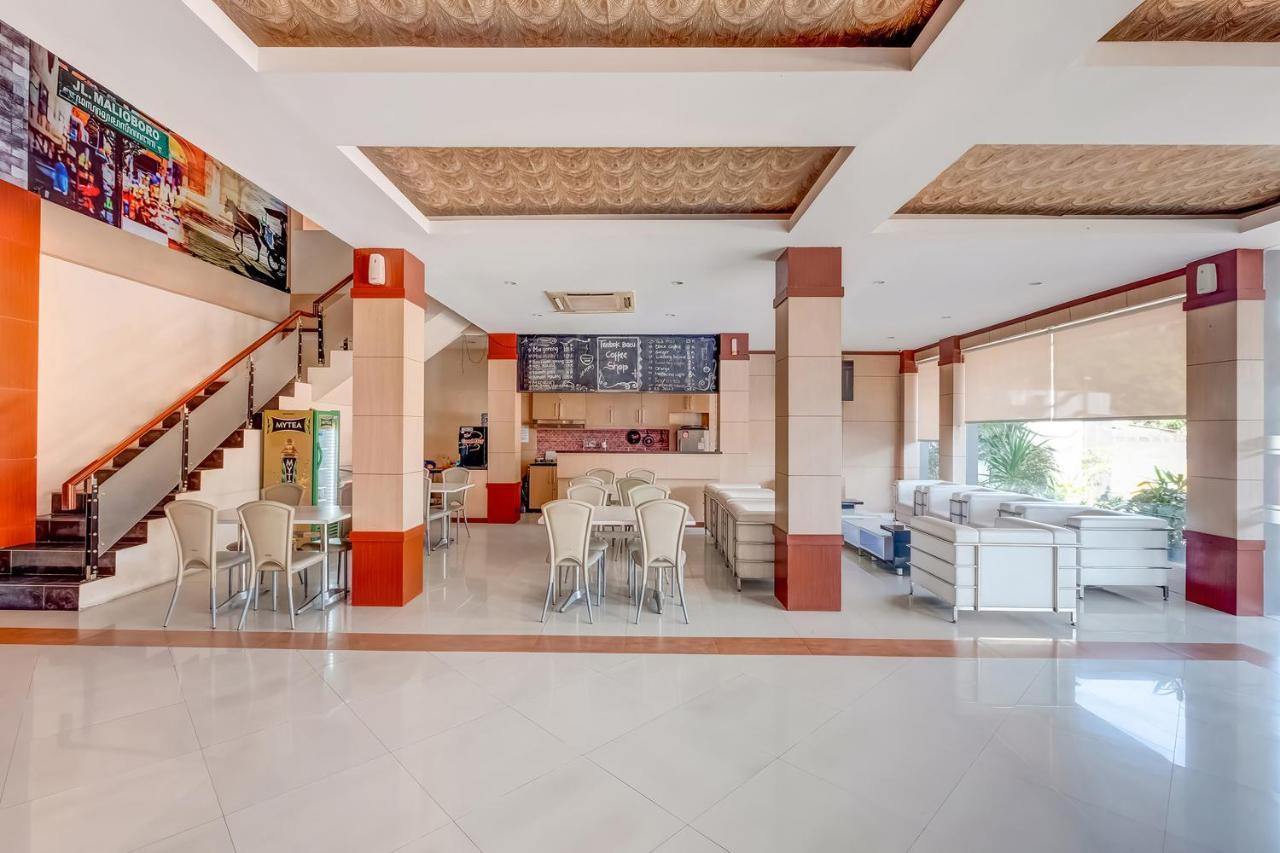 Oyo Flagship 3726 Tembok Batu Residence Tugu 外观 照片