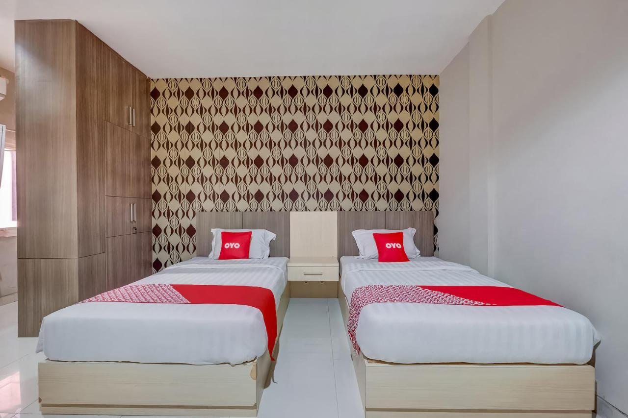 Oyo Flagship 3726 Tembok Batu Residence Tugu 外观 照片
