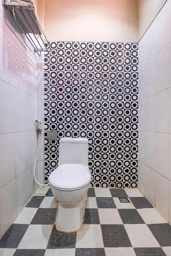 Oyo Flagship 3726 Tembok Batu Residence Tugu 外观 照片