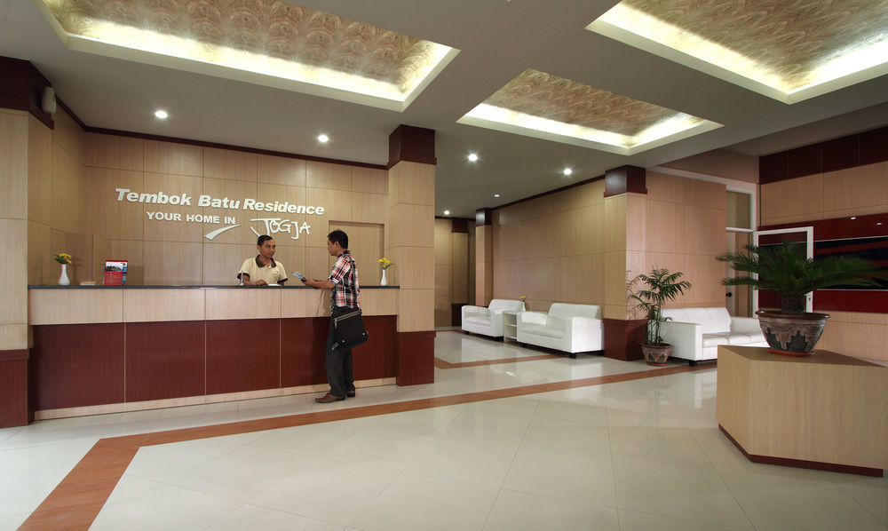 Oyo Flagship 3726 Tembok Batu Residence Tugu 外观 照片