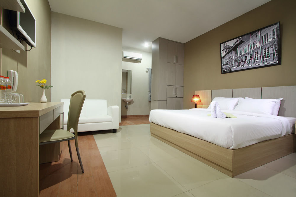 Oyo Flagship 3726 Tembok Batu Residence Tugu 外观 照片