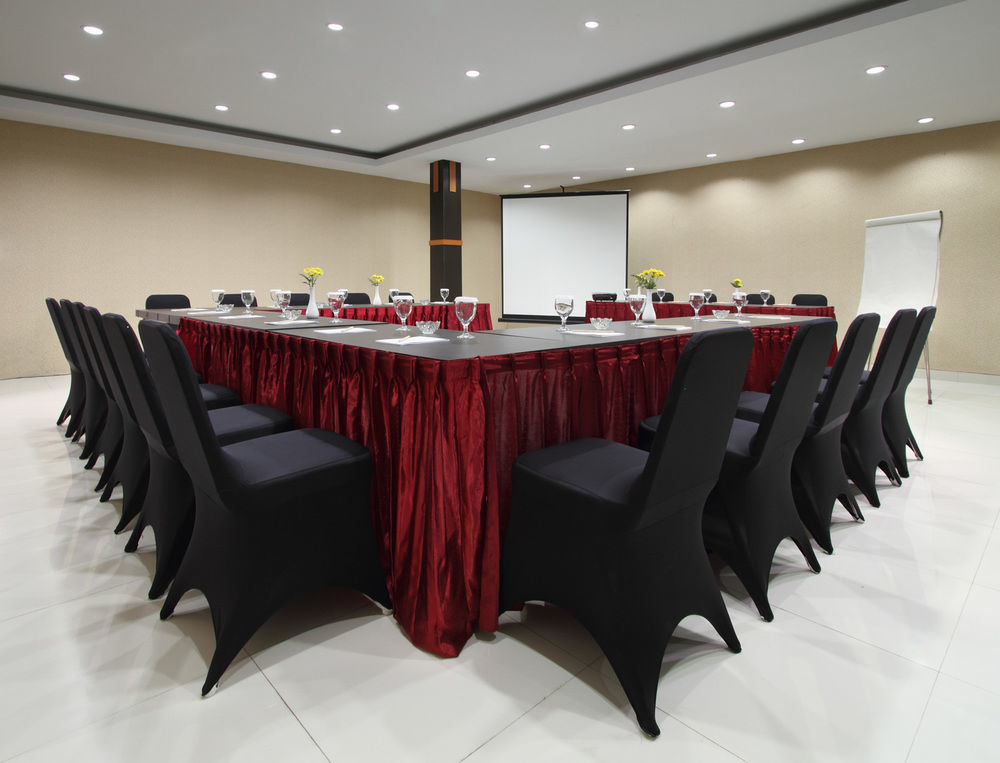 Oyo Flagship 3726 Tembok Batu Residence Tugu 外观 照片