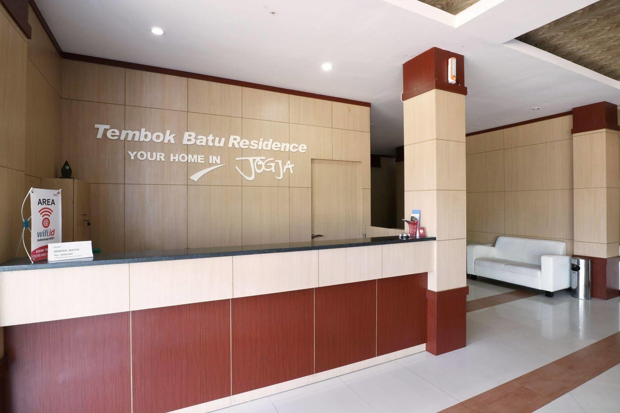Oyo Flagship 3726 Tembok Batu Residence Tugu 外观 照片